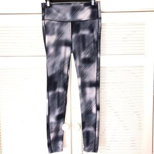 Athleta Chatarunga High Rise Tight Alpine Pattern